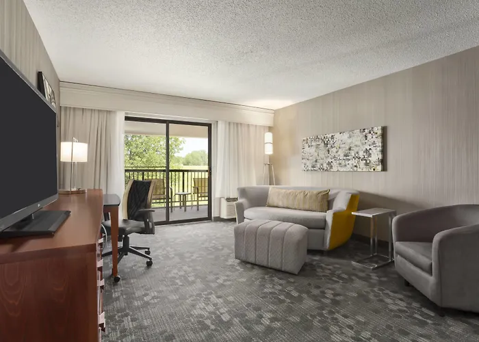 Courtyard By Marriott Springfield